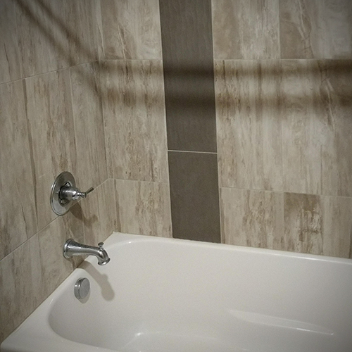 Bathroom, Extended stay lodging, new, upgraded rooms, Ashland, Wisconsin, Lakewalk Suites, Affordable, Lake Superior, Chequamegon Bay, beach